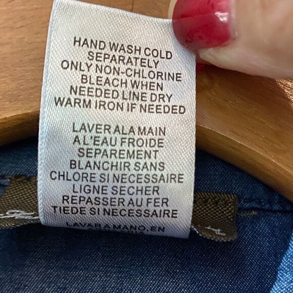 Tommy Bahama XS Blue Denim Chambray Button Down Relaxed Tunic Shirt - Picture 8 of 8